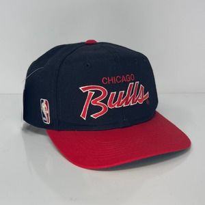 VTG 90s Chicago Bulls NBA LOGO Script Snapback Wool Black Dome Hat Green Brim